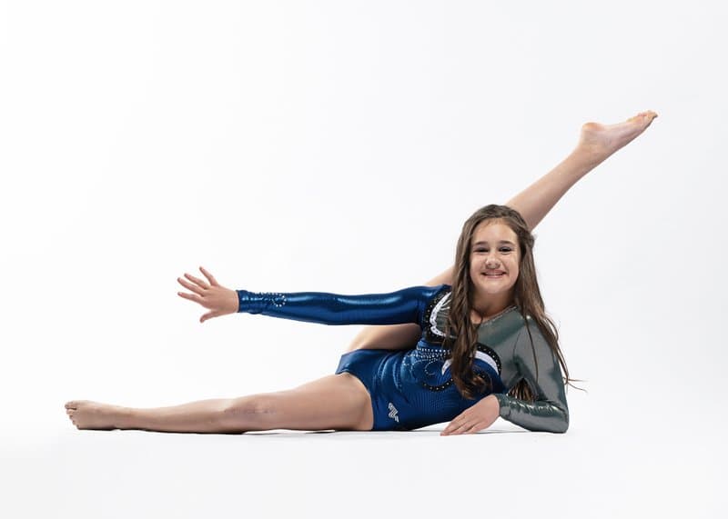 Gymnast in ground pose, variation 32